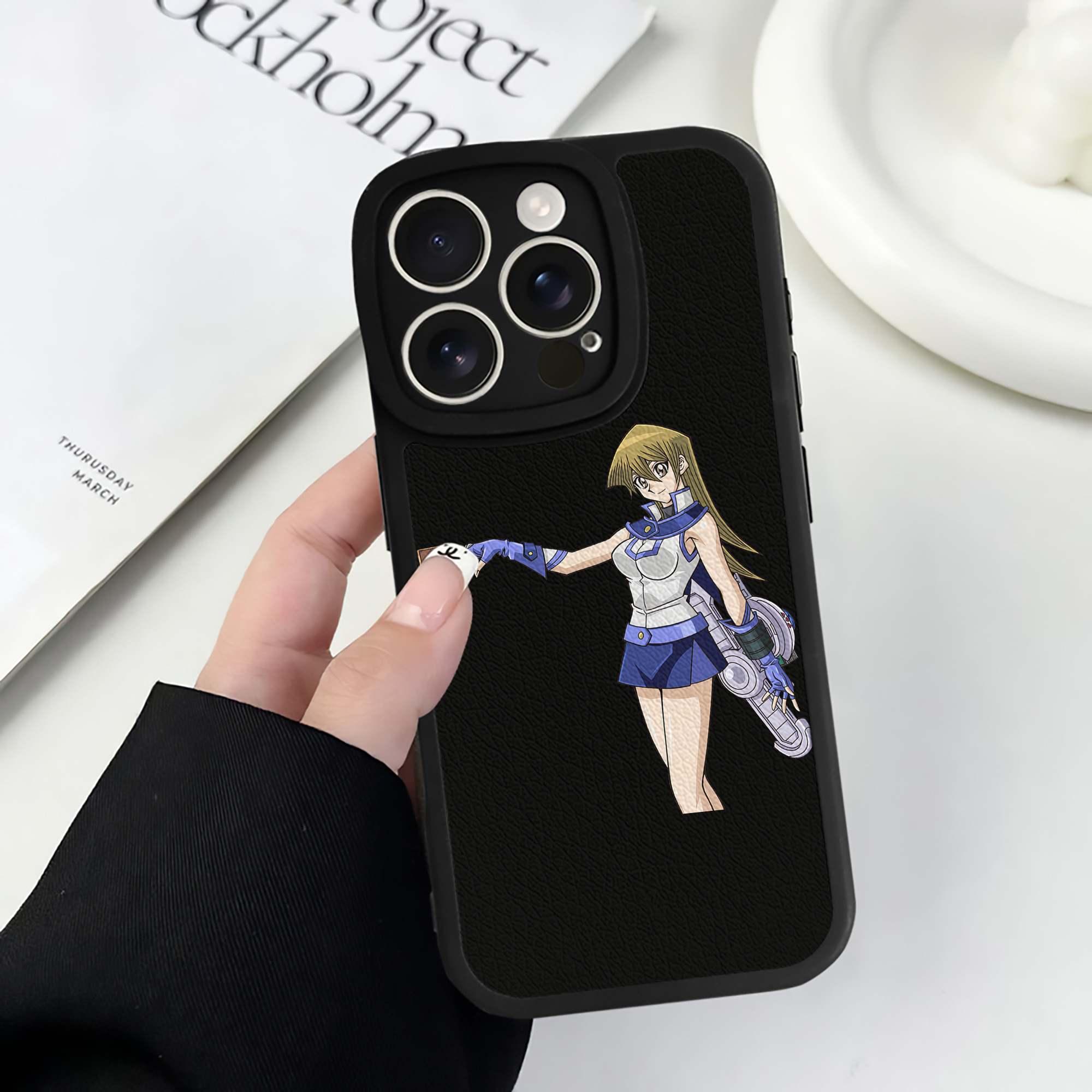 遊☆戯☆王 Yu-Gi-Oh! 【iPhone 16シリーズ対応】シリコンスマホケース（レザー調） 材質：シリコン